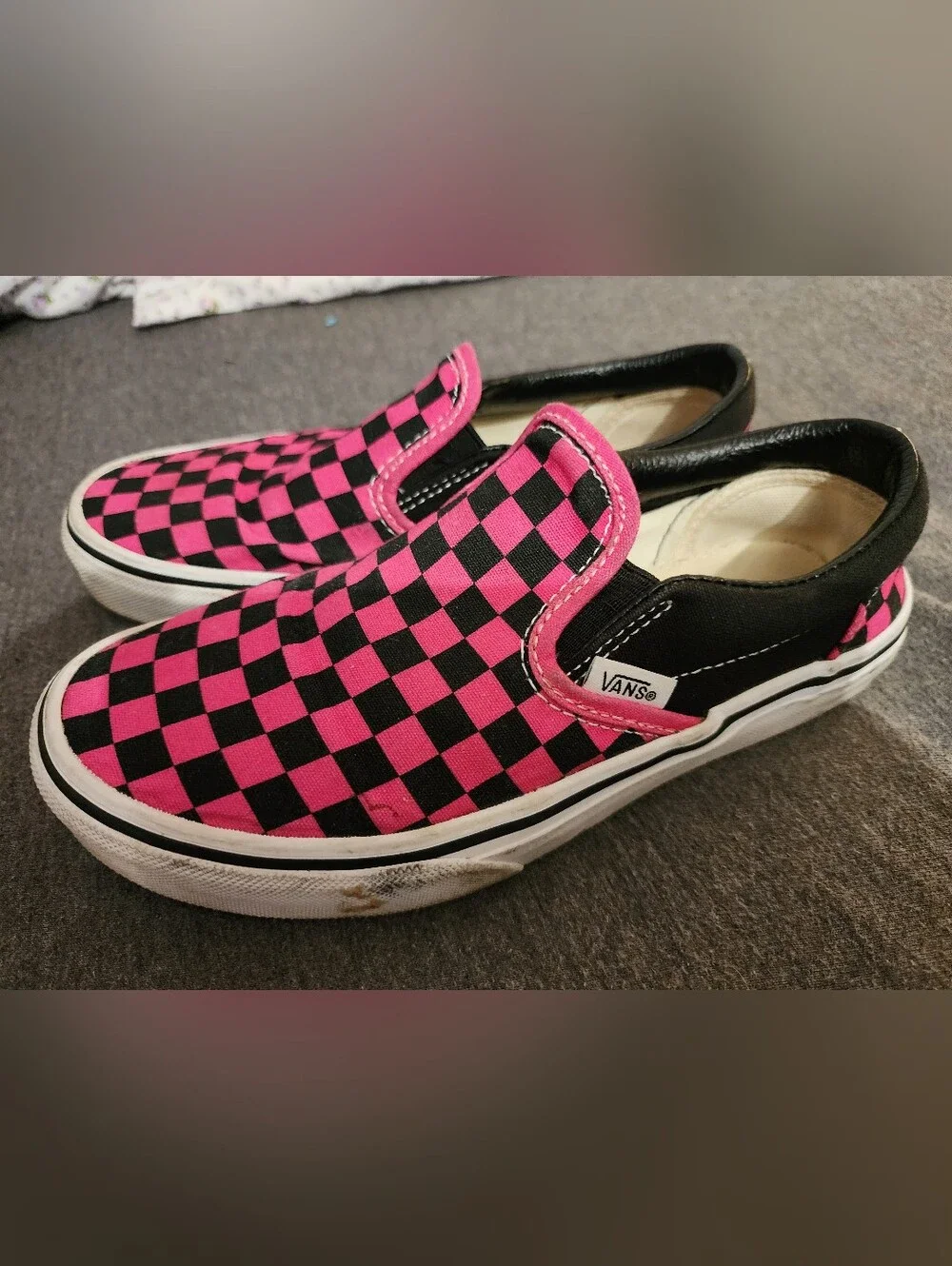 Vans Kids Slip-On Checkerboard Sneakers - Pink & Black Sz 3